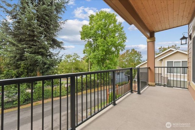 12722 35th AVE House D NE, Seattle, WA 98125