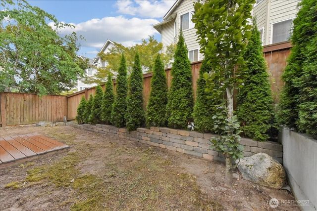 12722 35th AVE House D NE, Seattle, WA 98125