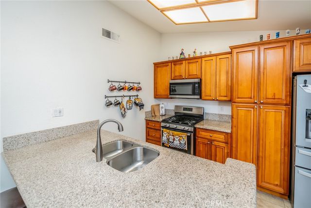 14564 Lilac Road, Adelanto, CA 92301