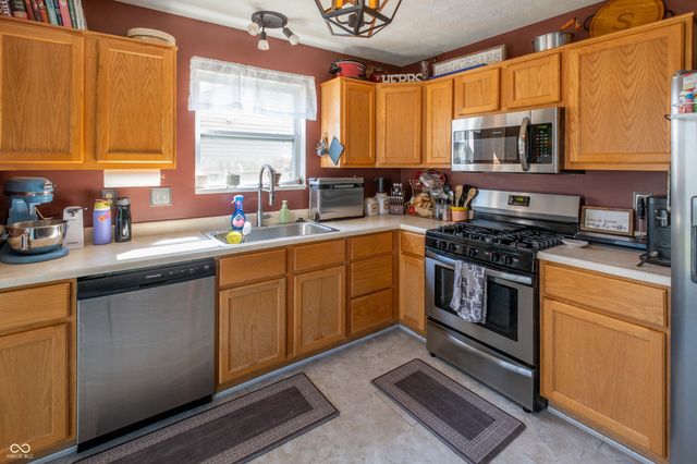 1134 Spring Meadow Court, Franklin, IN 46131