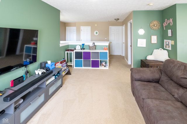 1134 Spring Meadow Court, Franklin, IN 46131