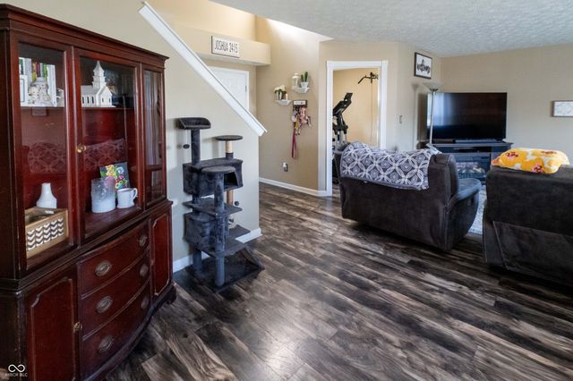 1134 Spring Meadow Court, Franklin, IN 46131