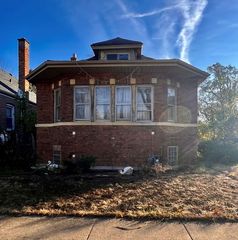 15715 Marshfield Avenue, Harvey, IL 60426