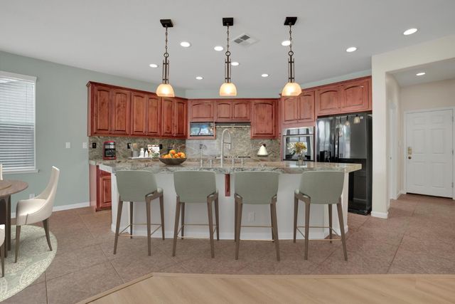 1265 Fawn Lily Dr, Patterson, CA 95363