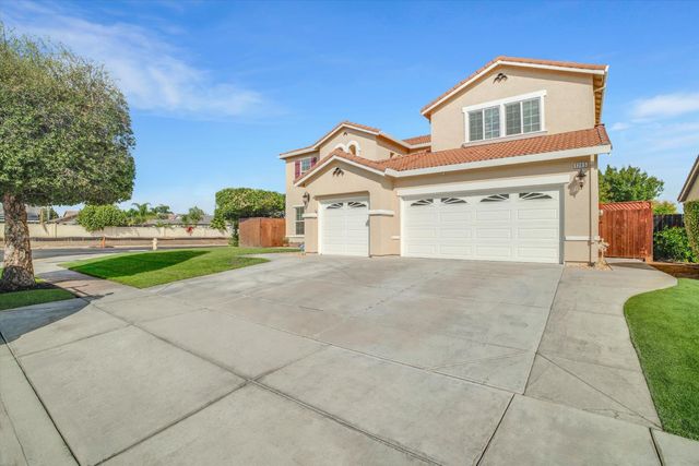 1265 Fawn Lily Dr, Patterson, CA 95363