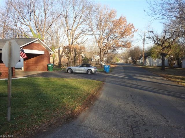 108 N Bingham Street, Denton, NC 27239