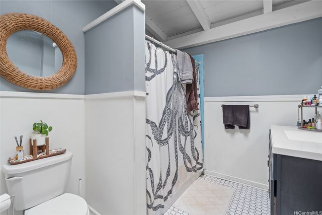 889 Alahaki Street, Kailua, HI 96734