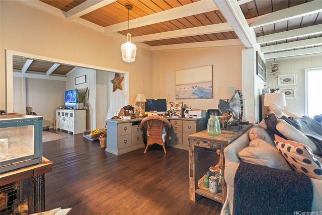 889 Alahaki Street, Kailua, HI 96734