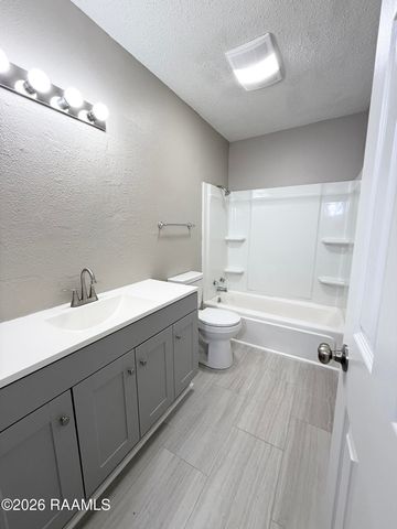 200 High Meadows Boulevard 103, Lafayette, LA 70507