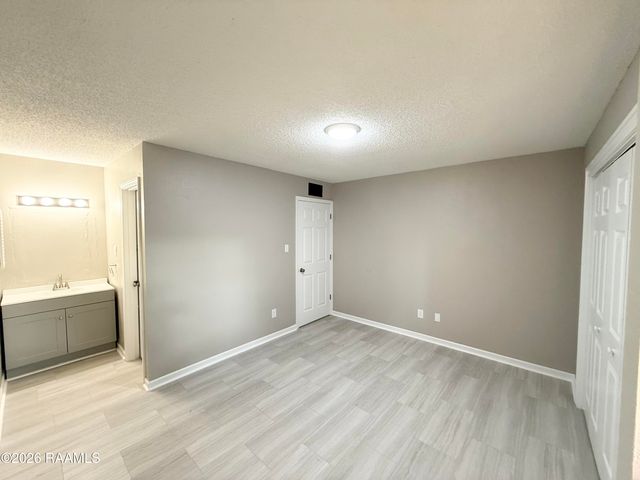 200 High Meadows Boulevard 103, Lafayette, LA 70507