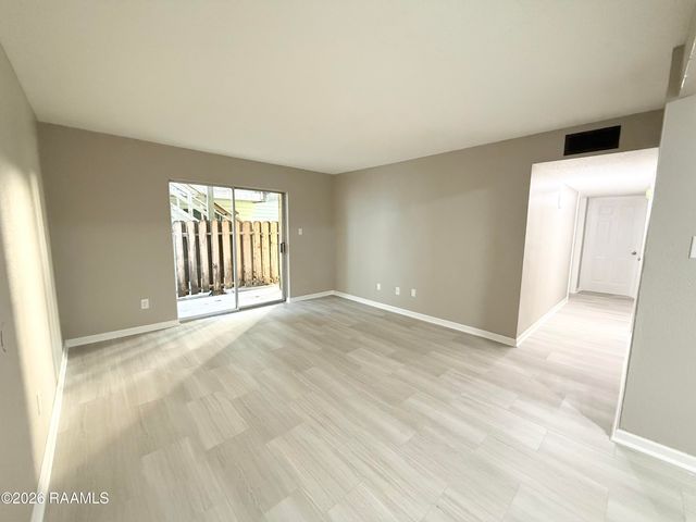 200 High Meadows Boulevard 103, Lafayette, LA 70507