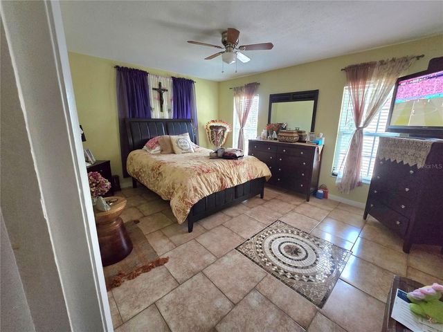7309 CONNECTICUT AVENUE, Sarasota, FL 34243