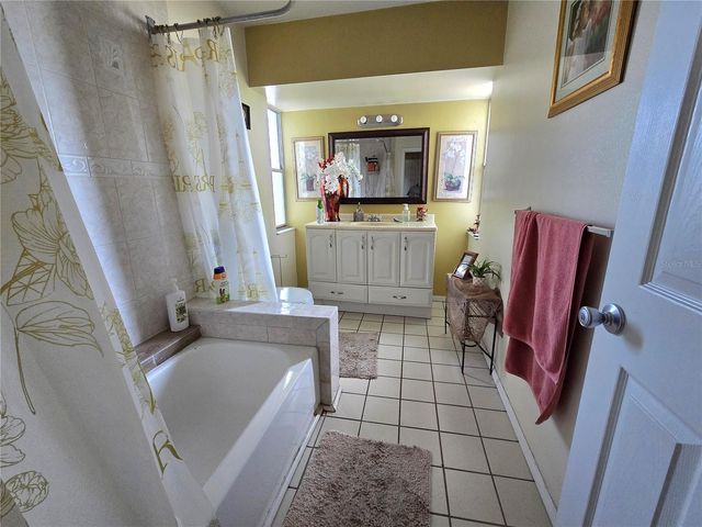 7309 CONNECTICUT AVENUE, Sarasota, FL 34243