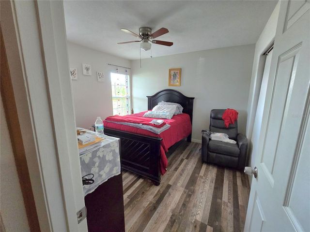 7309 CONNECTICUT AVENUE, Sarasota, FL 34243