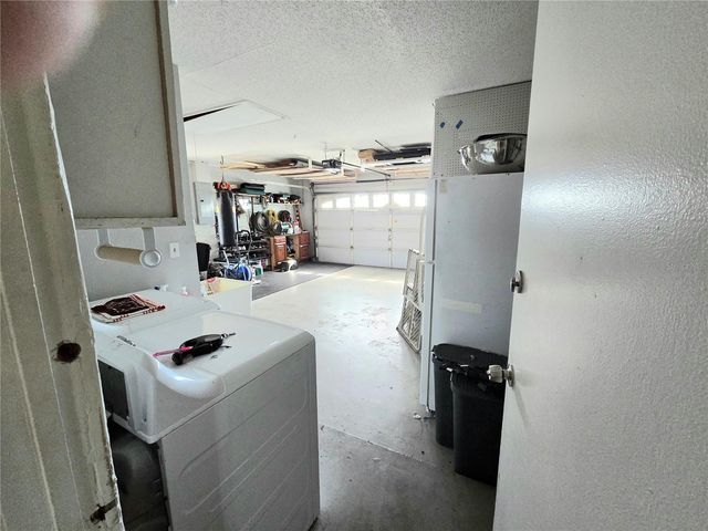7309 CONNECTICUT AVENUE, Sarasota, FL 34243