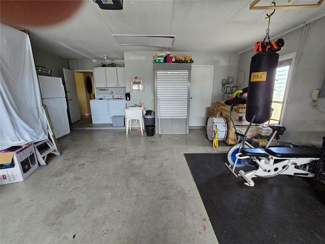 7309 CONNECTICUT AVENUE, Sarasota, FL 34243