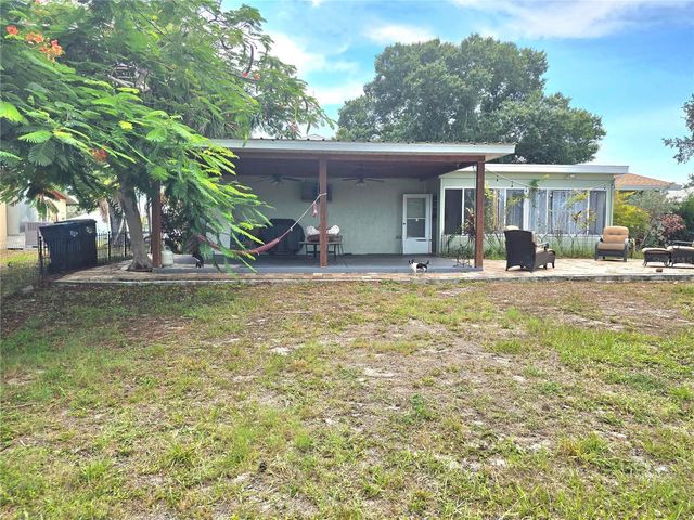 7309 CONNECTICUT AVENUE, Sarasota, FL 34243