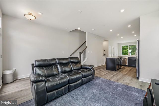 124 SPRING GATE LN, Pasadena, MD 21122