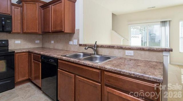 14416 Glendon Hall Lane, Charlotte, NC 28262