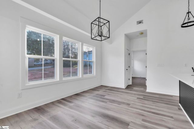 54 3rd Avenue, Greenville, SC 29611