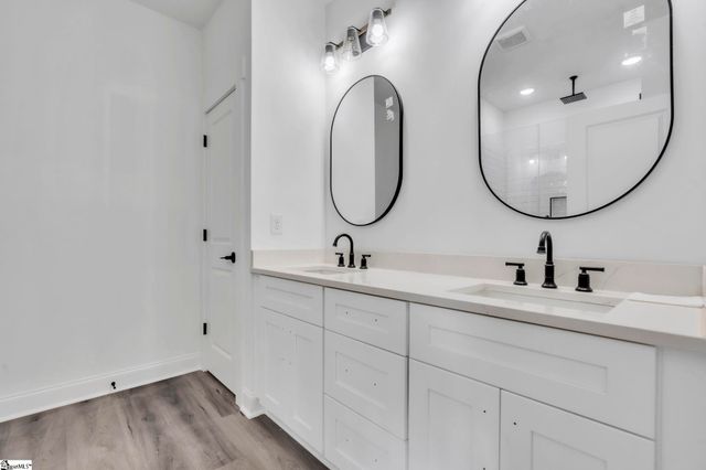 54 3rd Avenue, Greenville, SC 29611