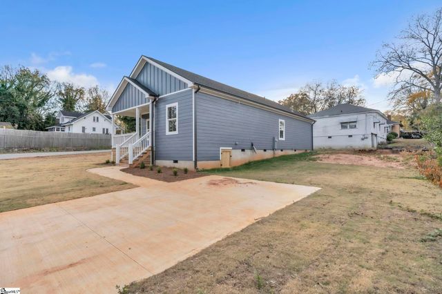 54 3rd Avenue, Greenville, SC 29611