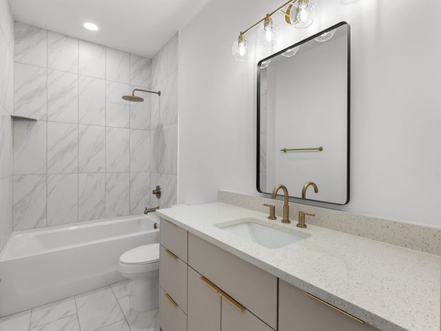 726 New South Court, Wellford, SC 29385