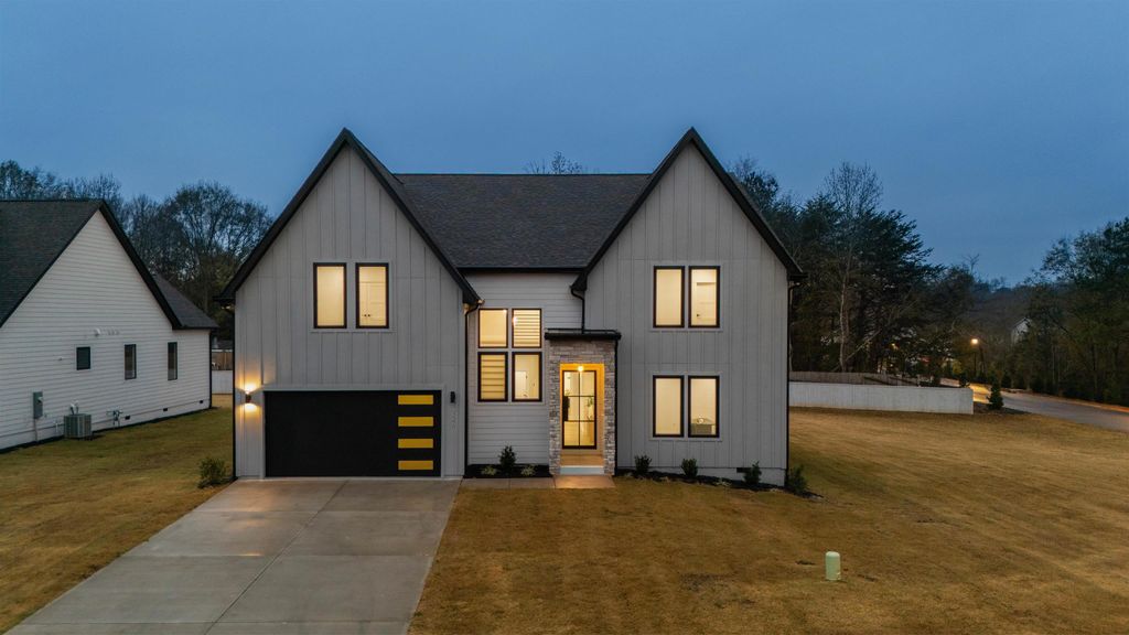 726 New South Court, Wellford, SC 29385