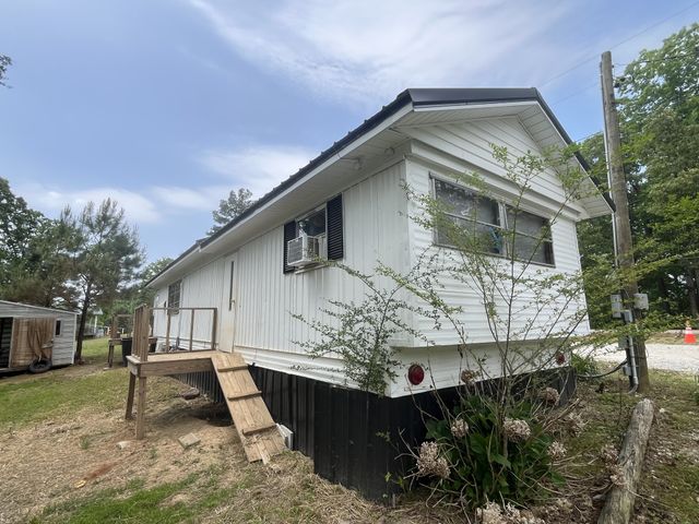 388 Davis Mill Rd, Parsons, TN 38363