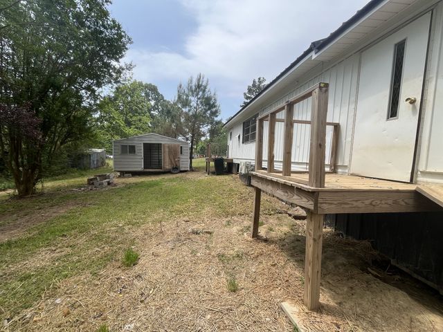 388 Davis Mill Rd, Parsons, TN 38363