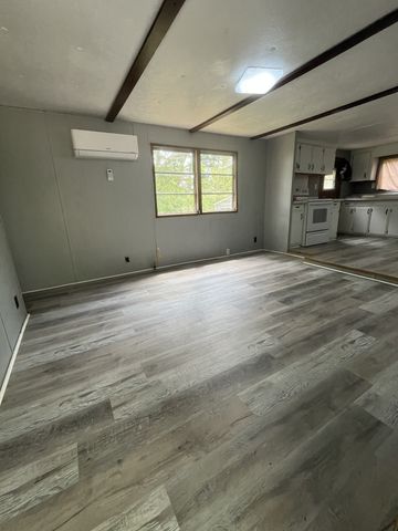388 Davis Mill Rd, Parsons, TN 38363