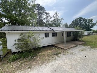 388 Davis Mill Rd, Parsons, TN 38363