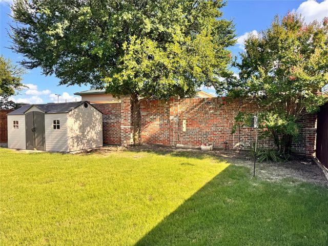 9001 Blue Water Drive, Plano, TX 75025