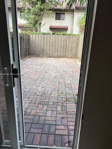 680 NW 82nd Pl 261, Miami, FL 33126