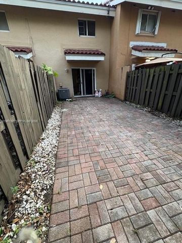 680 NW 82nd Pl 261, Miami, FL 33126