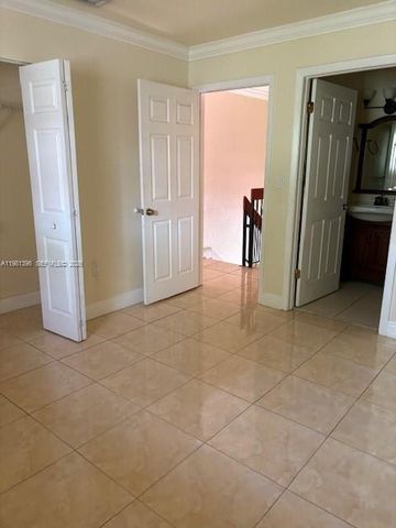 680 NW 82nd Pl 261, Miami, FL 33126