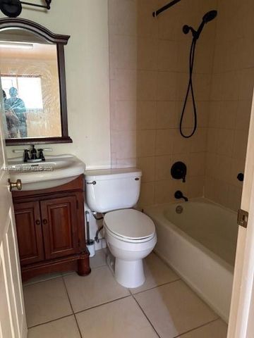 680 NW 82nd Pl 261, Miami, FL 33126