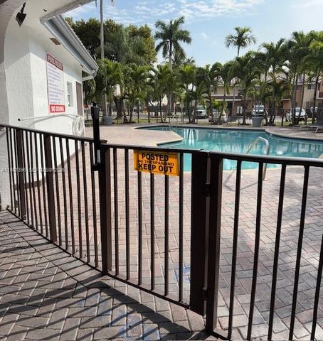 680 NW 82nd Pl 261, Miami, FL 33126