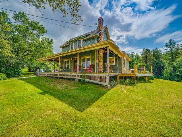 11 North Point Rd, Long Lake, NY 12847