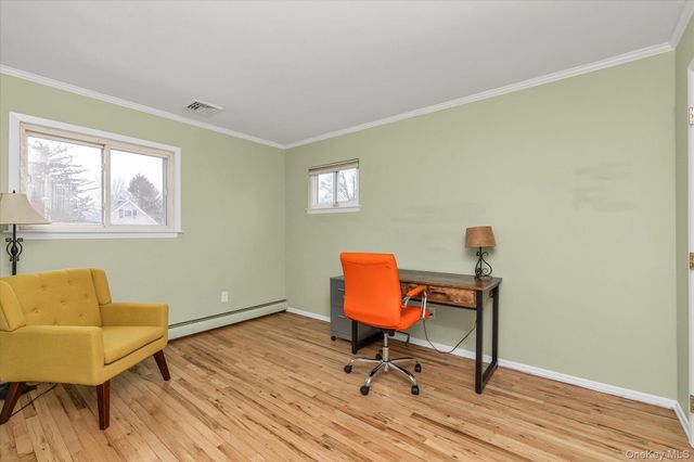 111 Cocks Lane, Locust Valley, NY 11560