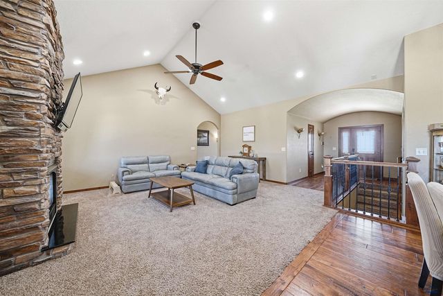 6436 DUNSMORE RD, Rapid City, SD 57702