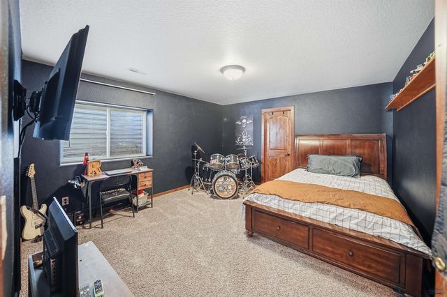 6436 DUNSMORE RD, Rapid City, SD 57702