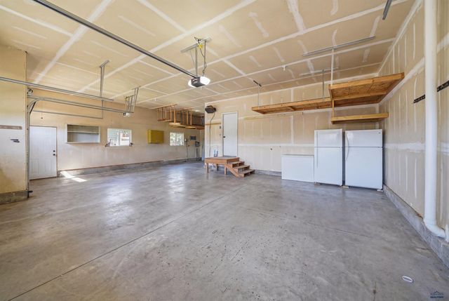 6436 DUNSMORE RD, Rapid City, SD 57702