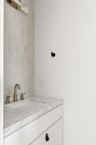 4711 Sylvester Street, Dallas, TX 75219