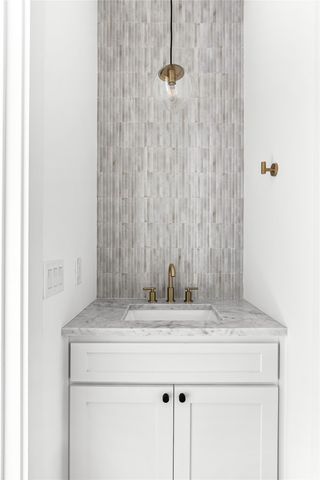 4711 Sylvester Street, Dallas, TX 75219