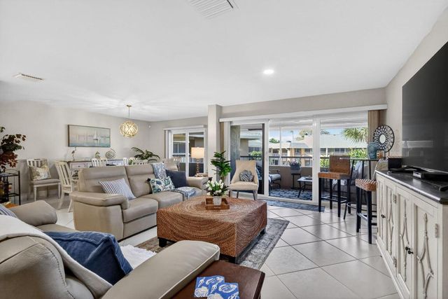 1100 Surf Road 201, Singer Island, FL 33404