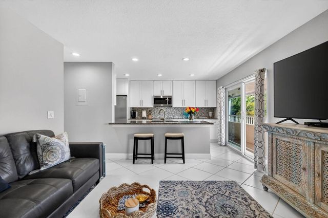 1100 Surf Road 201, Singer Island, FL 33404