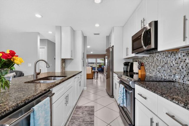 1100 Surf Road 201, Singer Island, FL 33404