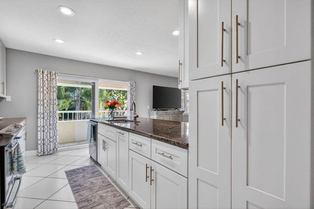 1100 Surf Road 201, Singer Island, FL 33404