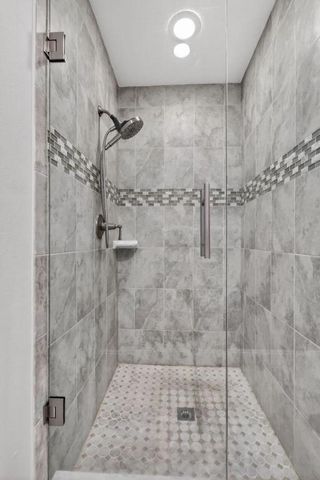 1100 Surf Road 201, Singer Island, FL 33404